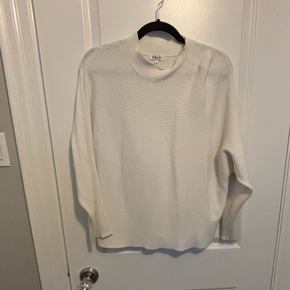 PRIV Clothing Knit Sweater - White Sz. M